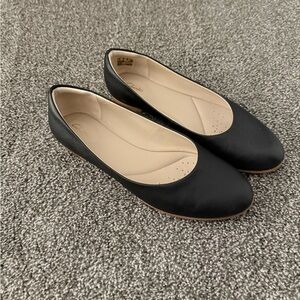 Clarks - Black Flats